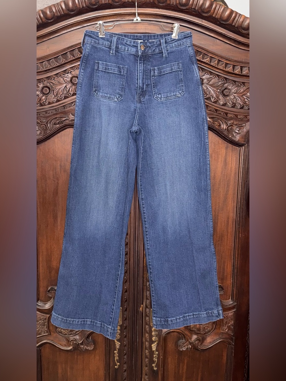 Old Navy Extra High-Rise Wide Leg Jeans Size 6 Medium Wash Patch Pockets